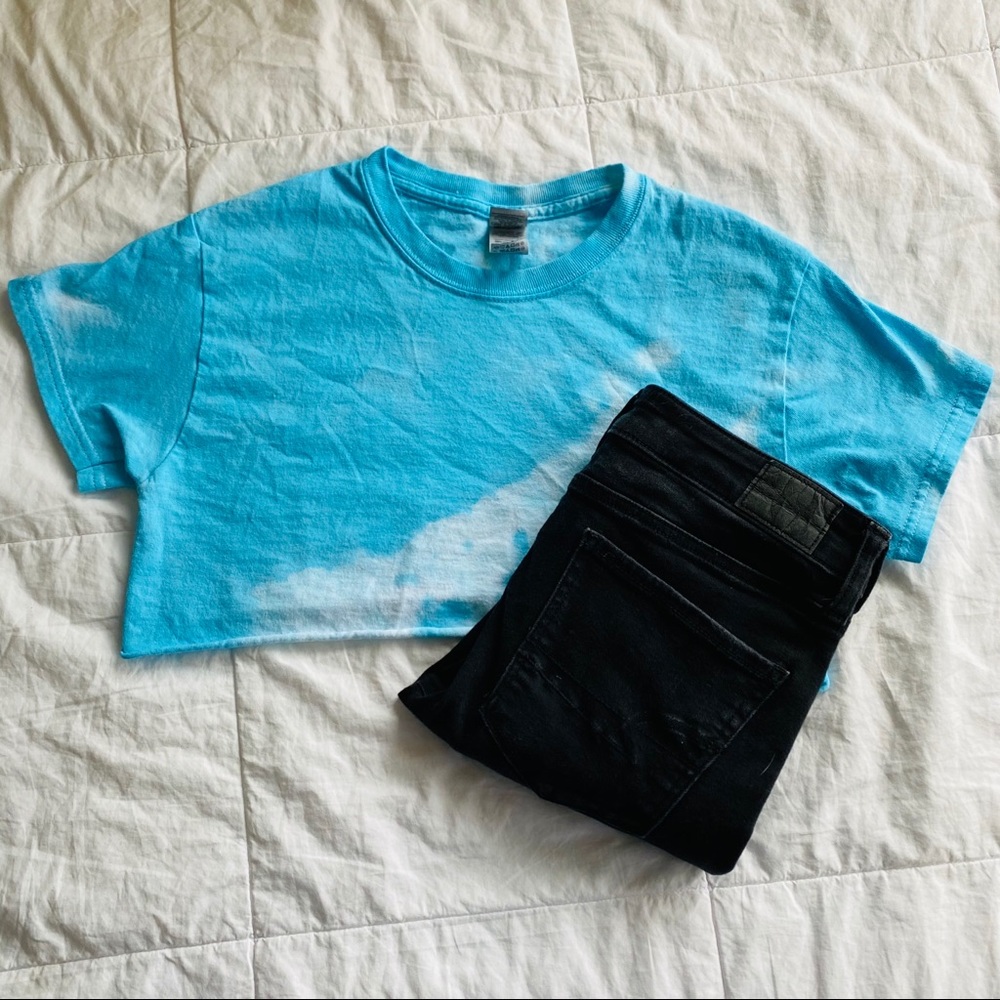 Blue tie dye crop top